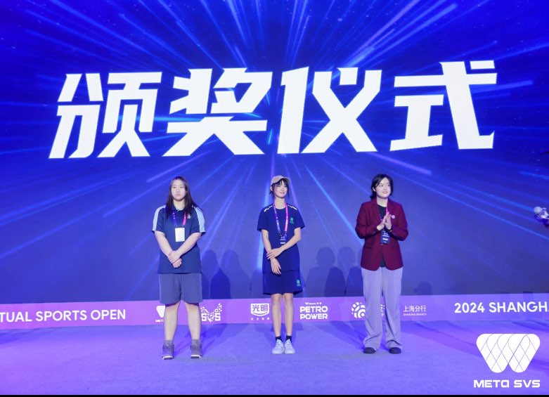 hongrunxuexiaolinianchengjijizhaopian275.jpg