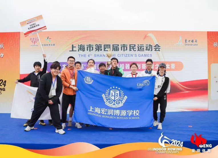 hongrunxuexiaolinianchengjijizhaopian82-717.jpg